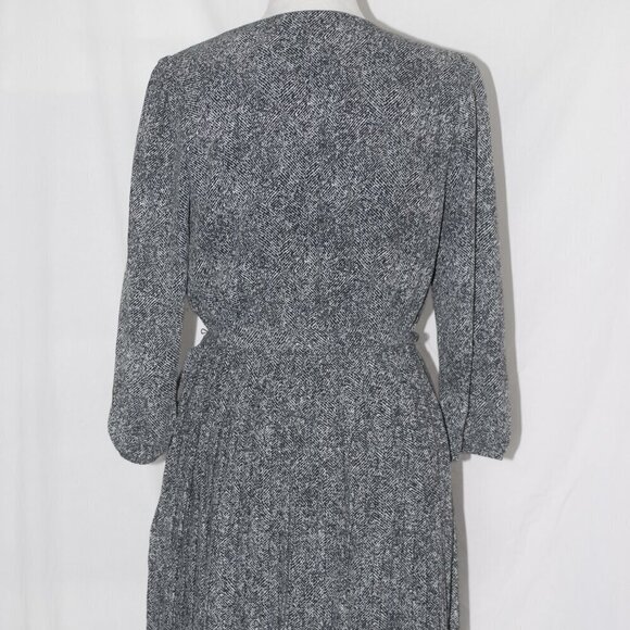 Dress with Pleats Abstract Black White Geometric DR2 Womens Small Formal Busines - Picture 8 of 9